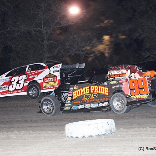 Practice night at Shady Oaks Speedway in Goliad, Texas, on Wednesday, Feb. 10.